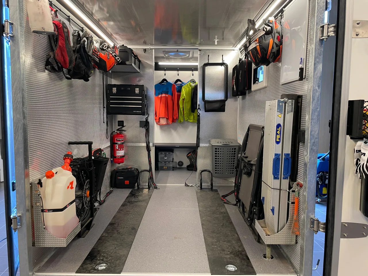 MXT_Garage